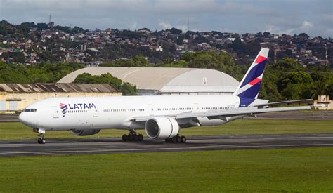 boeing 777 300 latam|LATAM Airlines Boeing 777.